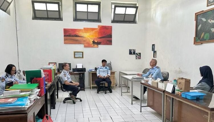 Kalapas Kelas I Malang Kontrol Pelayanan Kesehatan WBP