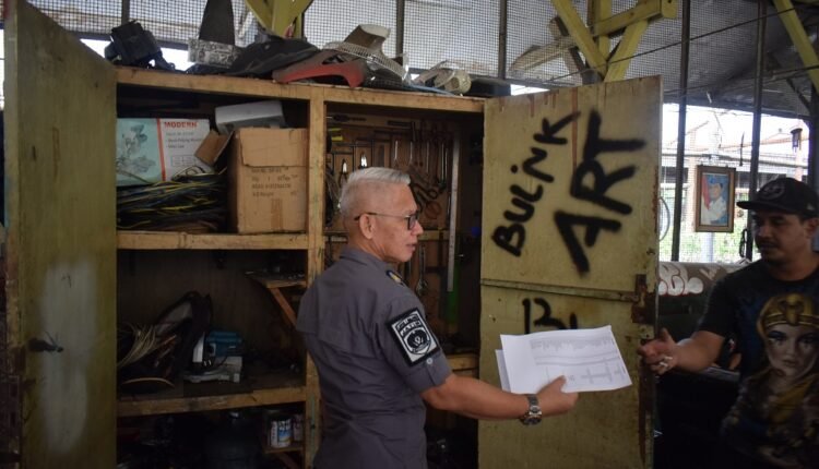 Kalapas Lapas Kelas I Malang Beri Pengarahan dan Cek Inventarisir Bimker