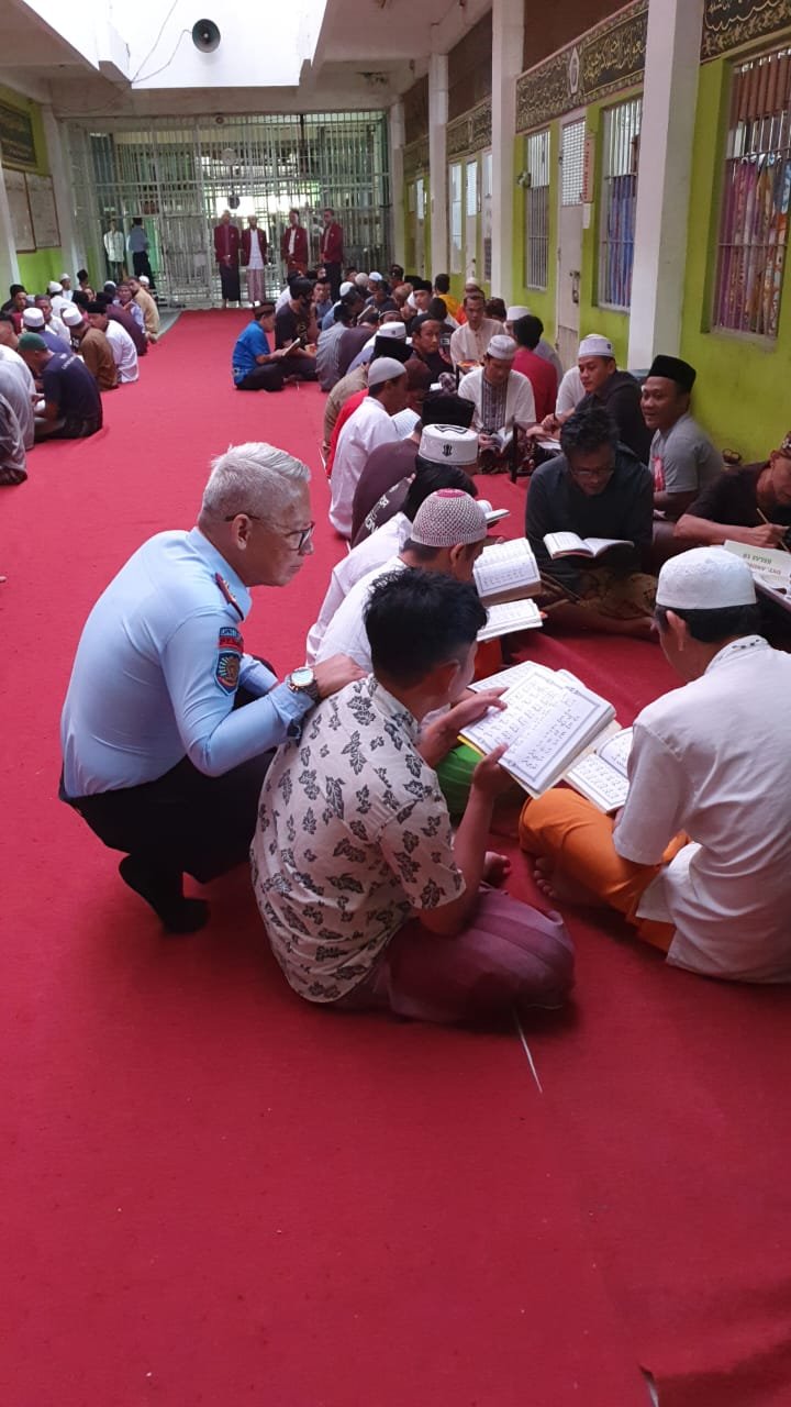 Pembelajaran AlQuran Metode Ummi Dapat Pengawasan Kalapas Kelas I Malang