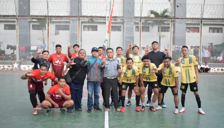 Final Futsal Antar Petugas Lapas Kelas I Malang Meriahkan HDKD dan HUT RI 2023