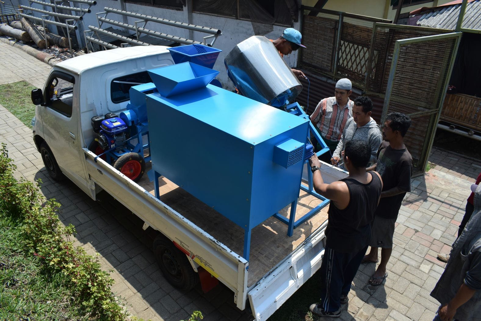 Mesin Pengering Lapas Kelas I Malang dari UM, untuk Gas Pembinaan WBP 1 2 3 2A 2B