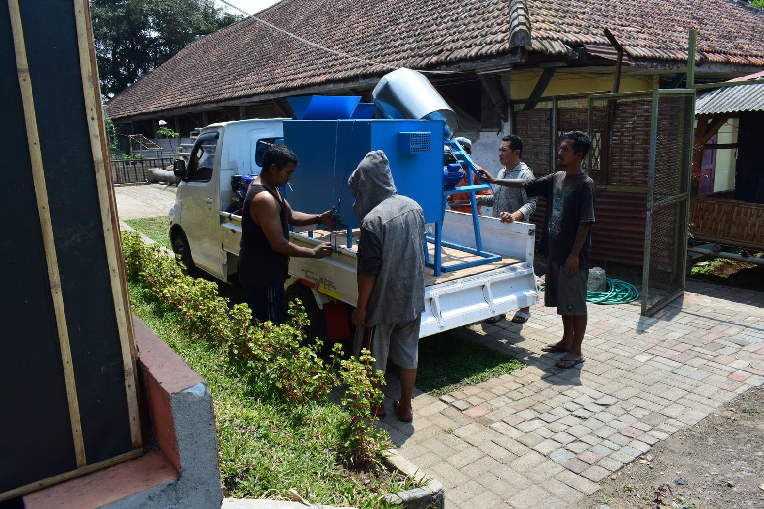 Mesin Pengering Lapas Kelas I Malang dari UM, untuk Gas Pembinaan WBP 1 2 3 2A 2B